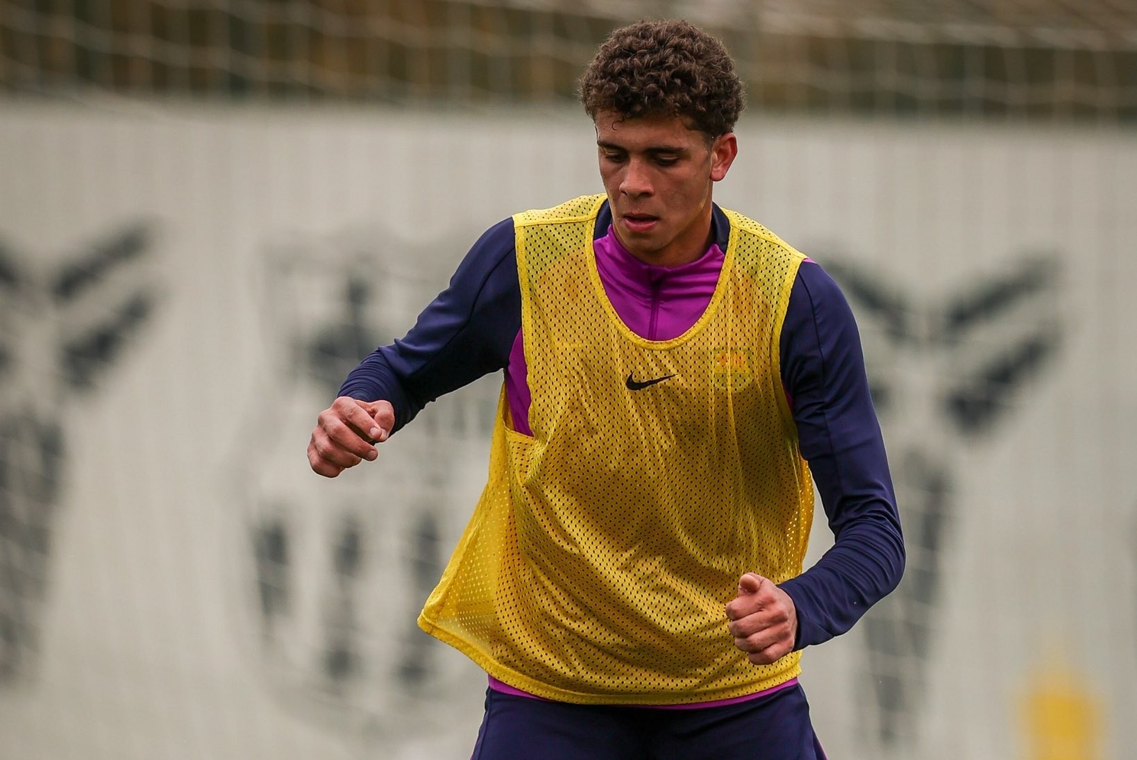 الظهور الأول للمصري حمزة عبد الكريم في تدريبات برشلونة